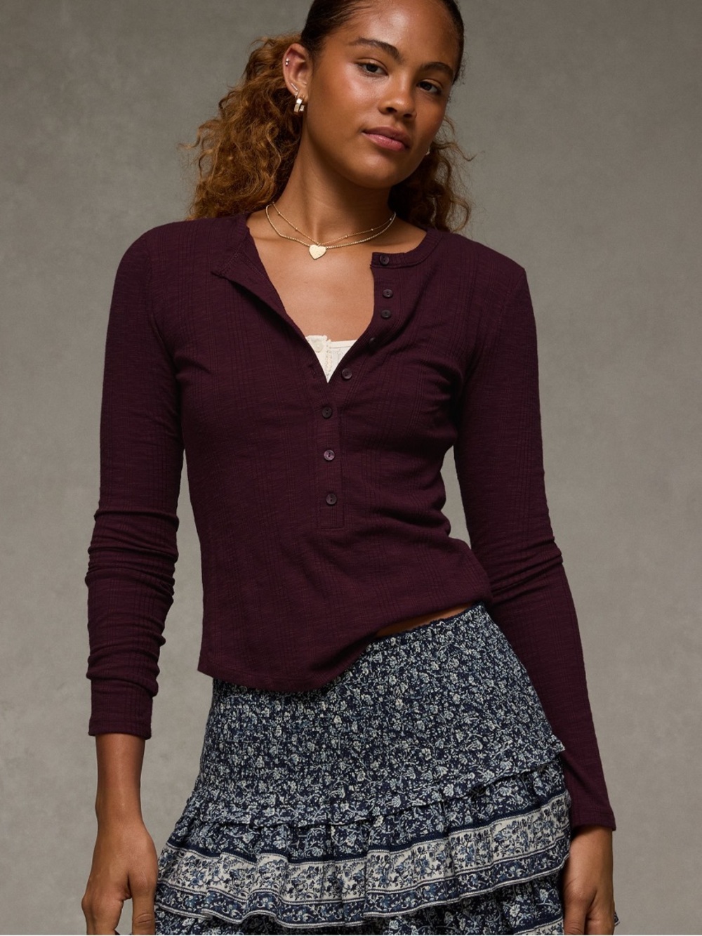 AE Long Sleeve Henley T-Shirt Women’s Long-Sleeve Deep Plum Used Once Size M
